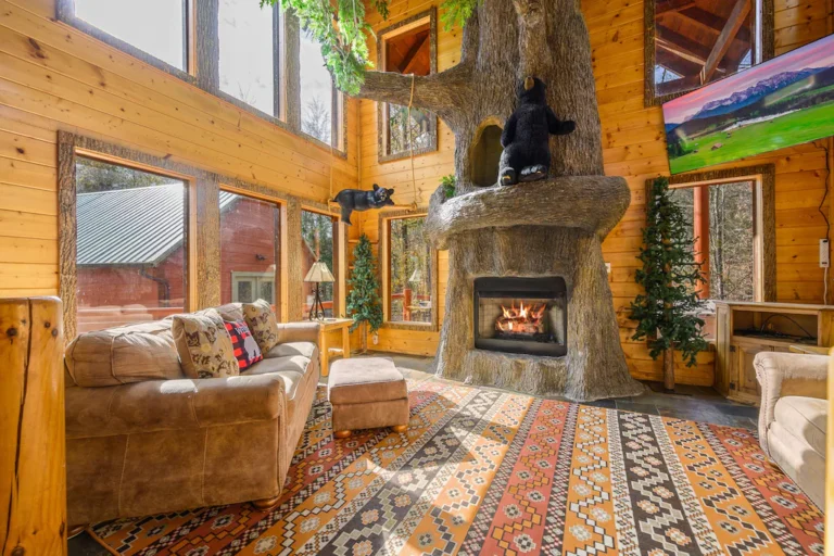 splashing treehouse fireplace