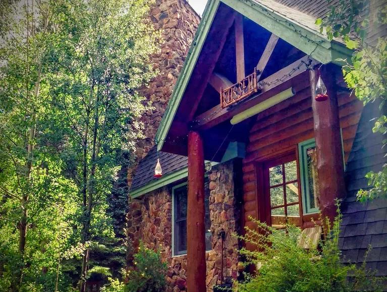 A River Front Mountain Luxury Cabin