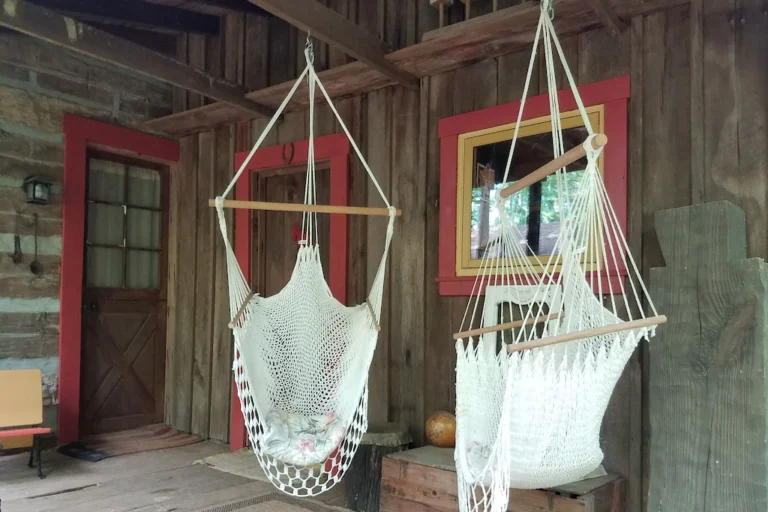 Captain's Cabin Bed & Breakfast3