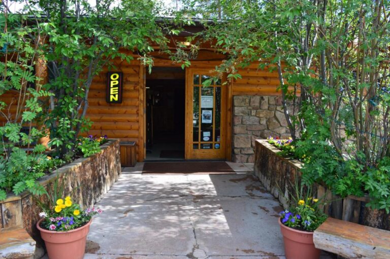 Daven-Haven-Lodge-Cabins-1