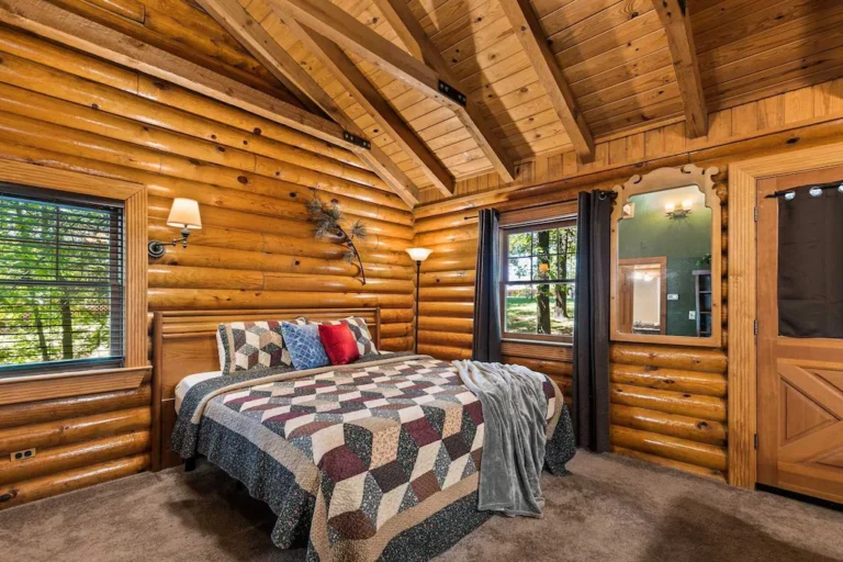Genuine Log Cabin2