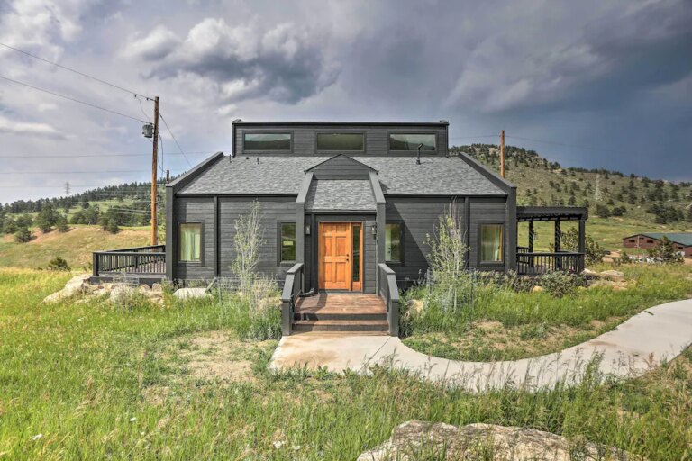 NEW-Modern-Evergreen-Duplex-Directly-Off-I-70-3.jpeg