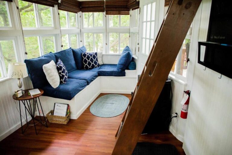 The Cottage Treehouses3