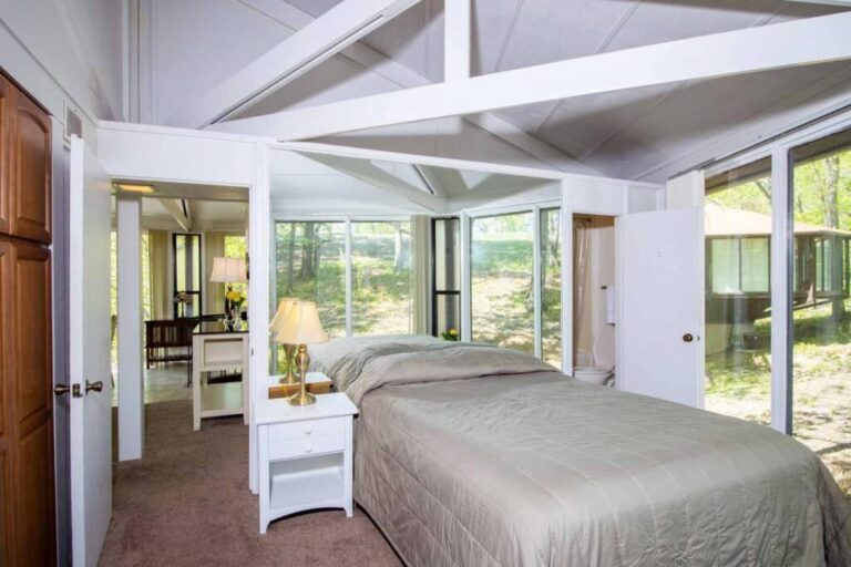 Treetop 2 Bedroom Villa3