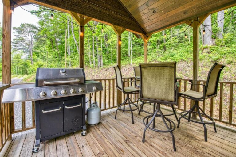 Triple 7's Hideaway3