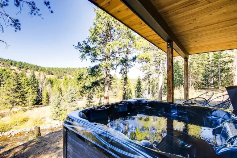 ★☆-New-Cabin-on-the-River-⭆-Hot-Tub-BBQ-Fire-Pit-4.jpeg