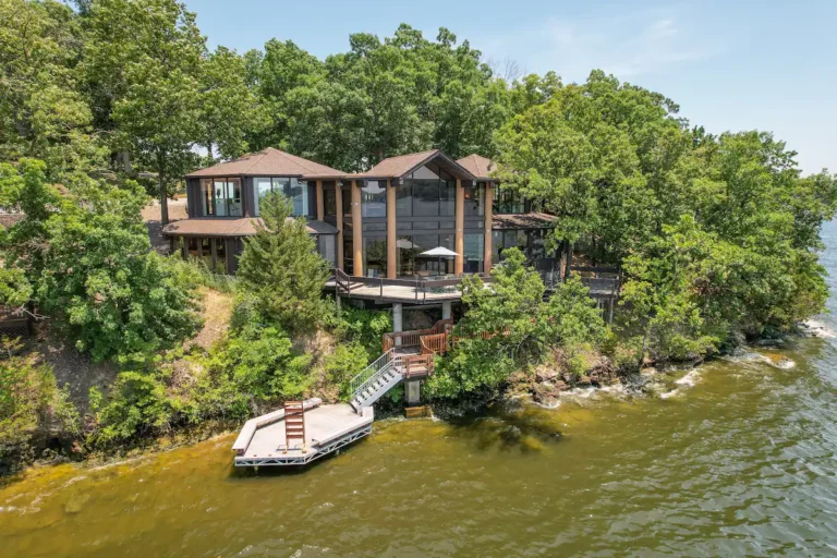 c6de79a2-bf68-4471-9d97-5b3107988068