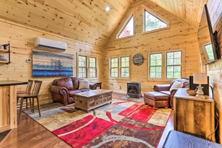 Idyllic-Cabin-in-the-Heart-of-Hocking-Hills1