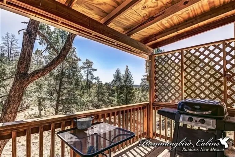 Romantic Deluxe Cabin3