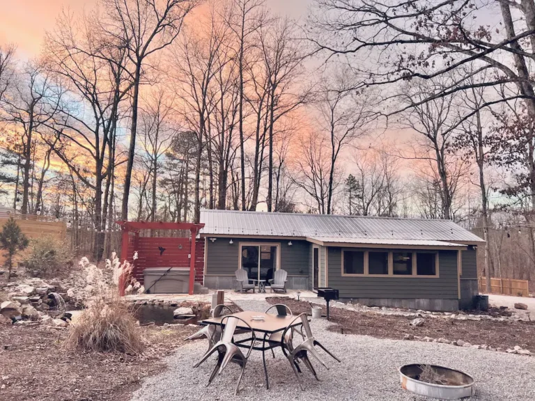 Romantic Waterfall cabin