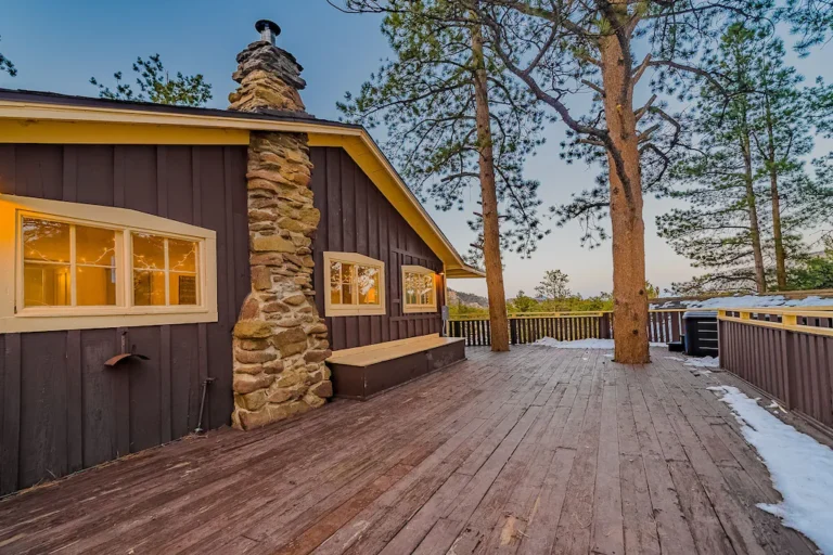 Sunflower Cabin2