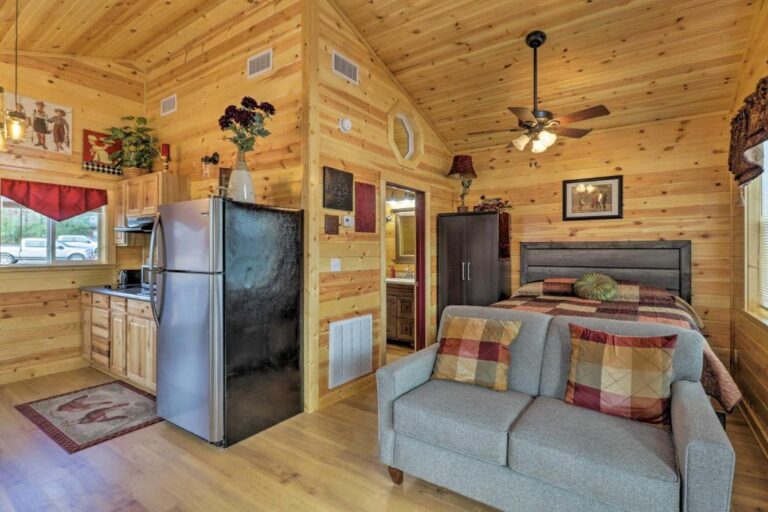 Cozy Heber Springs Cabin2