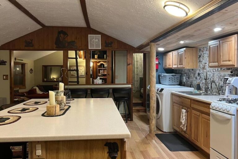 Creekside Nederland Cabin.