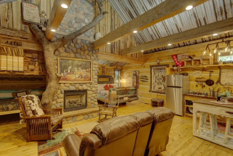 Fox Pass Cabins1
