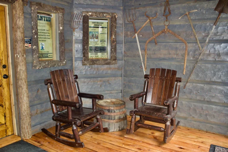 Fox Pass Cabins4