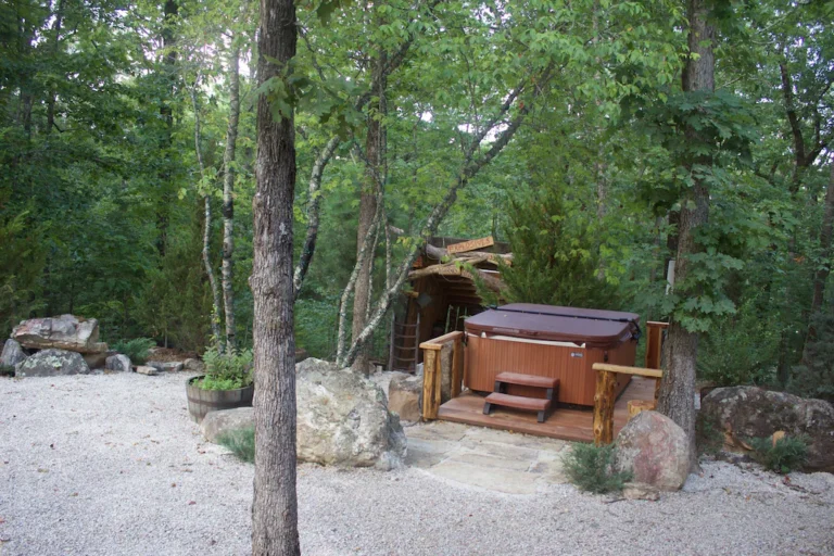 Fox Pass Cabins5