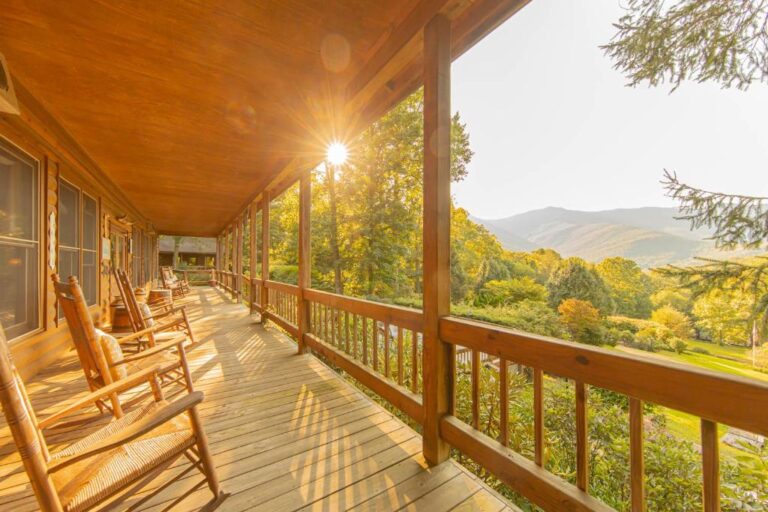 Mount Mitchell Eco Retreat
