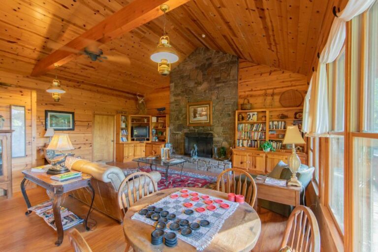 Mount Mitchell Eco Retreat2