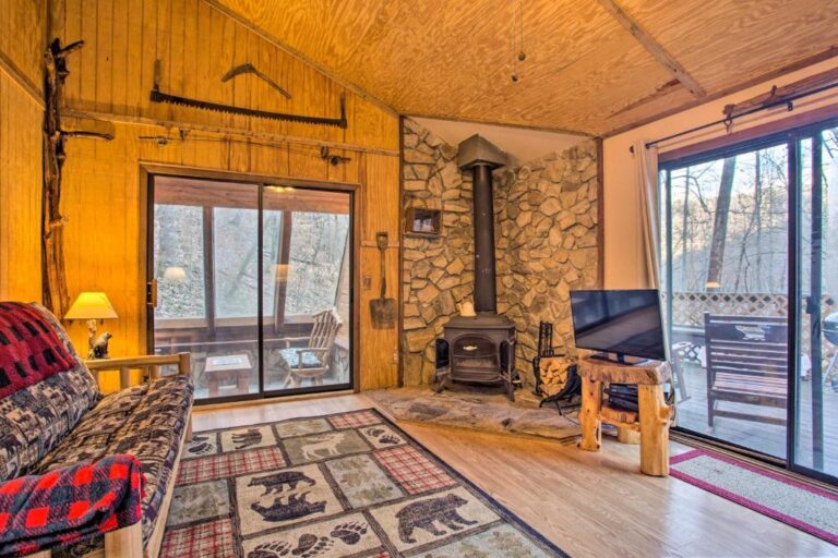 Riverside Cabin1