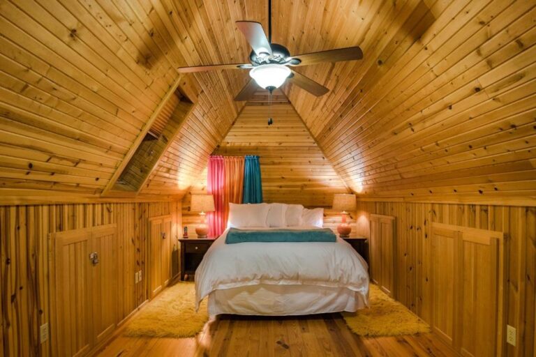 Still Point Cabin1