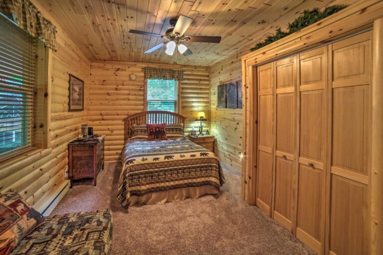 Updated Manistique Log Cabin2