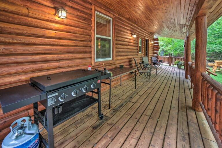 Updated Manistique Log Cabin3