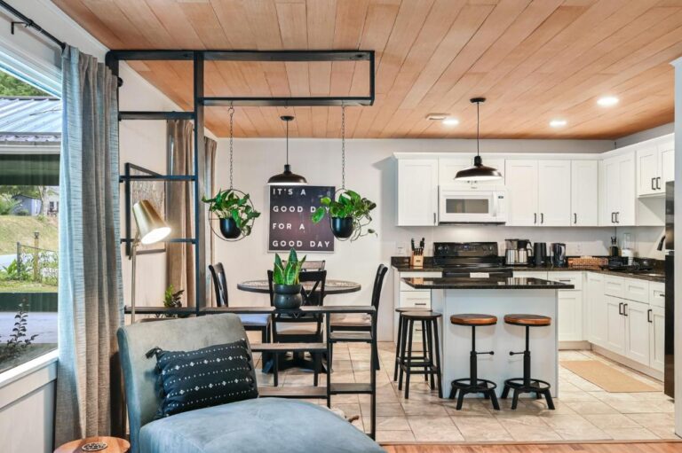 Wellington-Cottage-2br-Modern-Boho-2