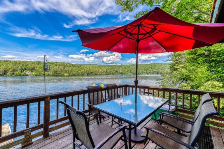 Hall's All-Seasons Lake House3