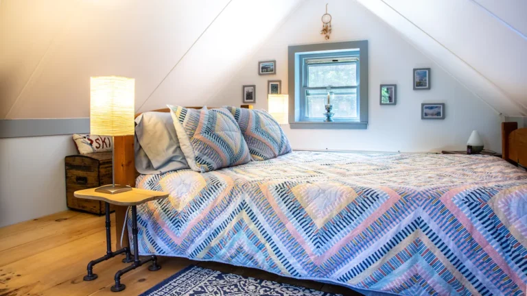 Luxury Off Grid Romantic Cabin3