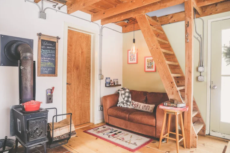 Luxury Off Grid Romantic Cabin4