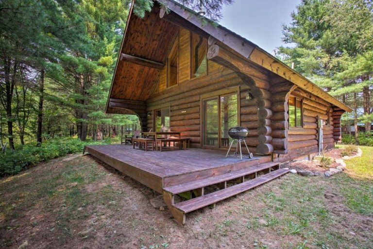 Secluded Log Cabin